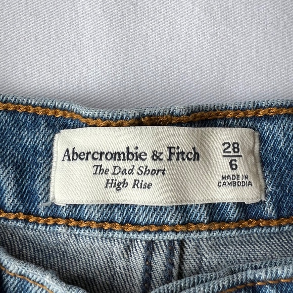 Abercrombie and Fitch The Dad Short Cut-Off High Rise - Picture 11 of 13